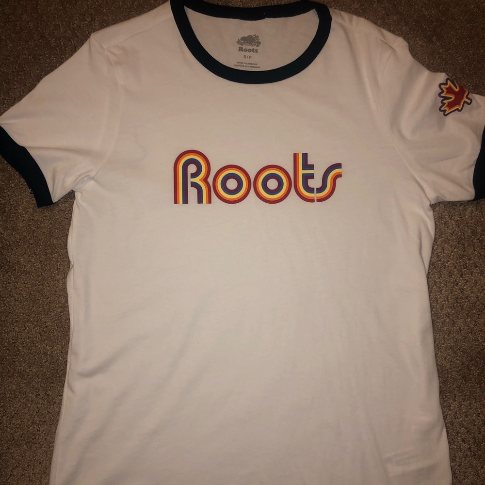 Roots t-shirt - worn ONCE!!🔥